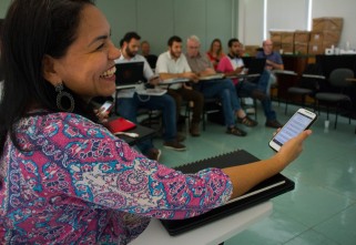 Colaboradores da Natura recebem treinamento sobre o Open Data Kit