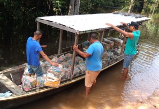 Ecam Projetos Sociais entrega mais de 2 mil cestas básicas no Projeto Quilombo Solidário